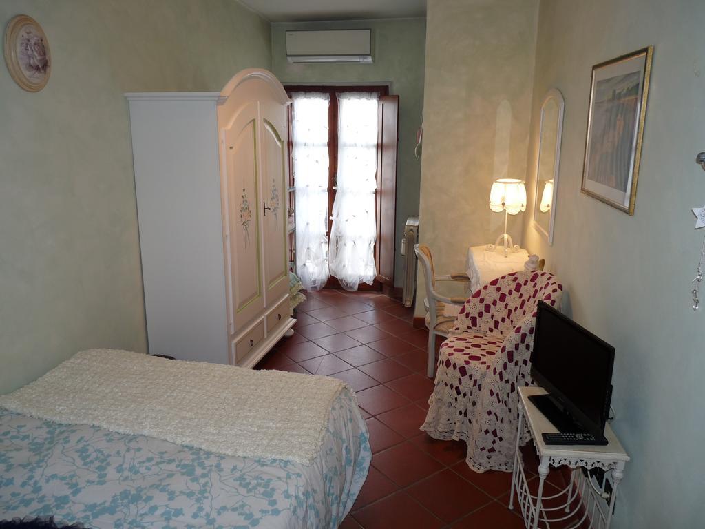 B&B A Casa Di Greta Пиза Стая снимка